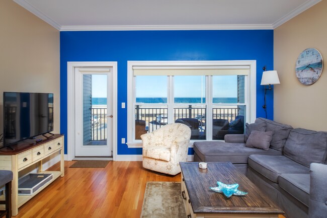 83 Ocean Blvd