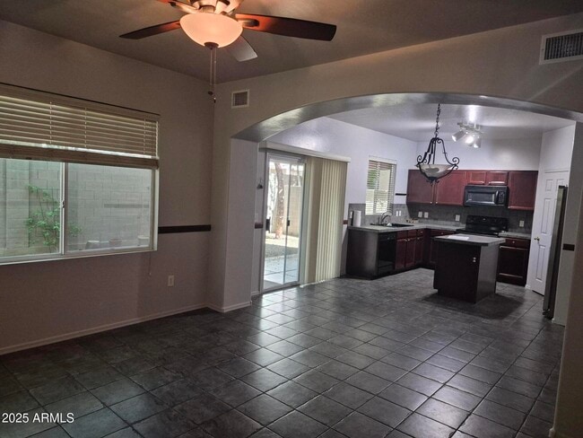 Photo - 3020 W Cavalry Dr