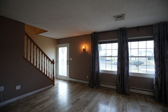 Photo - 90 Cobalt Ridge Dr E