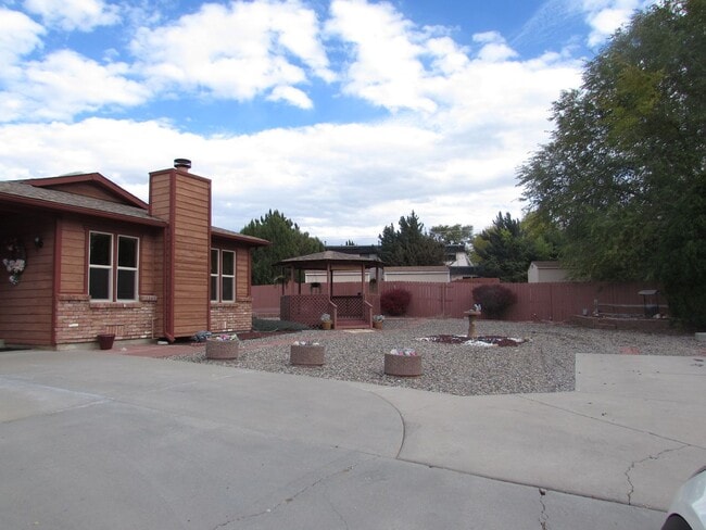 Building Photo - 518-520 Rado Dr Unit 520