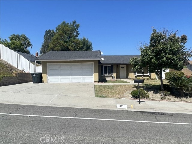 Building Photo - 411 N Prospectors Rd Rental