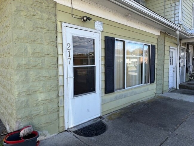 Photo - AVAILABLE NOW! 1 bedroom 1 bathroom apartm...