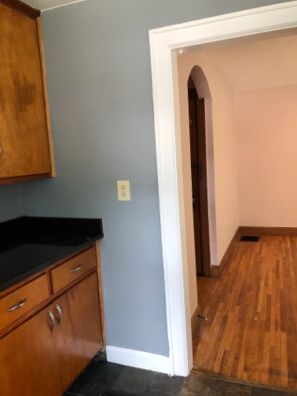 Photo - 1840 W 5th Ave