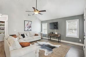 Photo - 1384 Lanvale Dr SW