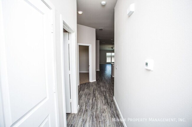 Photo - 1639 133rd St