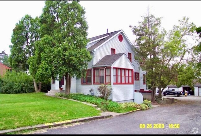 Building Photo - 1060 Danby Rd Unit 1060#2 Rental