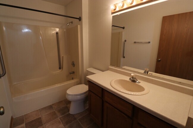 Photo - 2318 Valley Rd