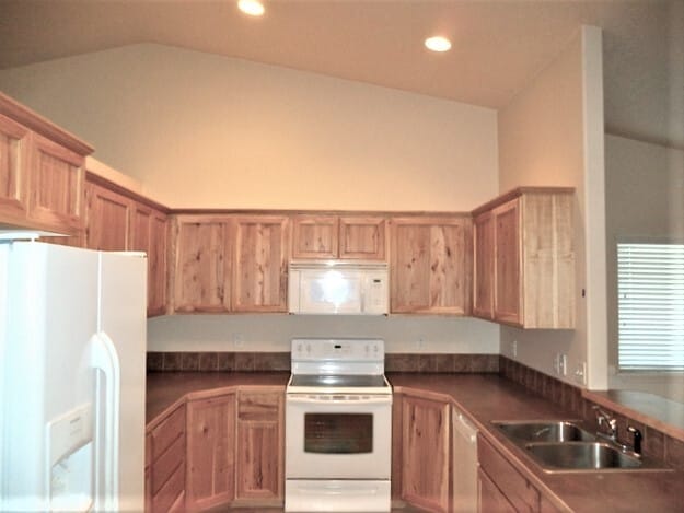 Photo - 544 N Locust Ave