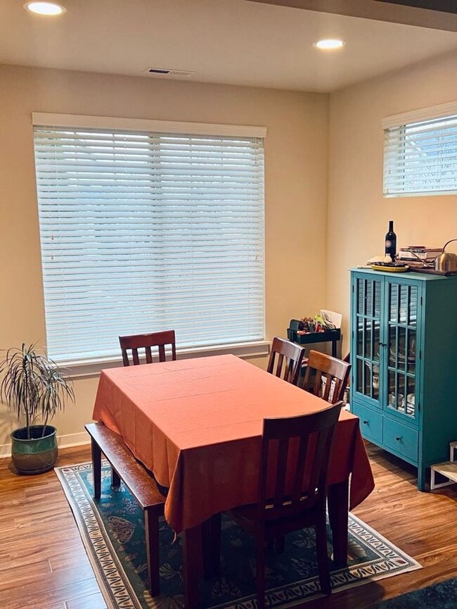 Photo - West Olympia Spacious Home in Woodbury Cro...