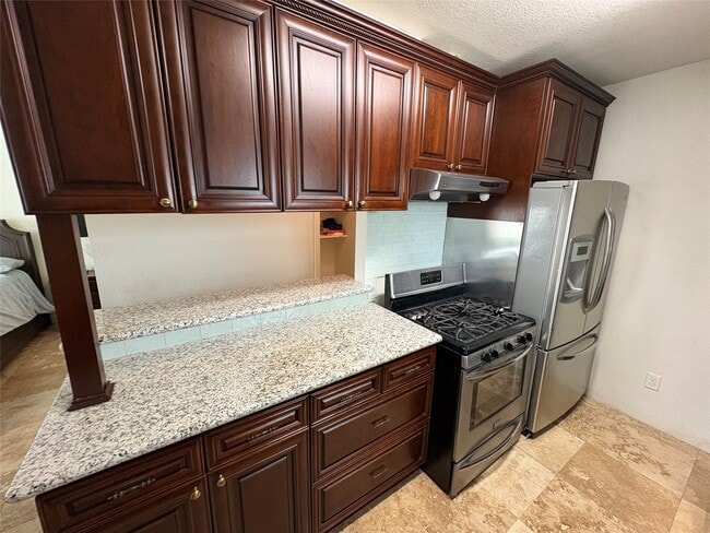 Photo - 6722 Underhill St