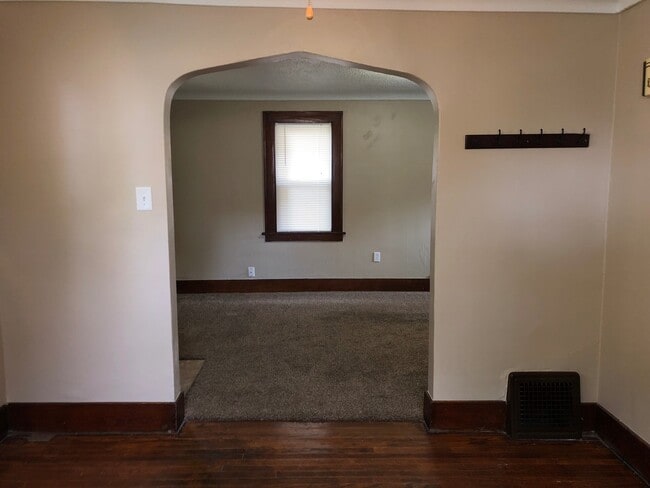 Photo - 3406 Robinwood Dr