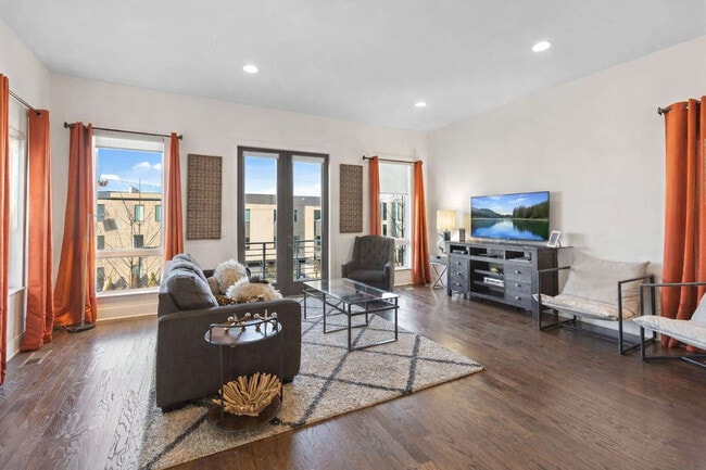 Building Photo - 1109 Archer St Unit SI ID1051692P