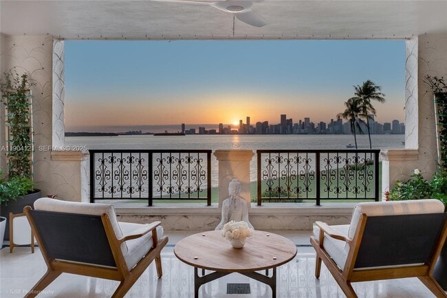 Building Photo - 4822 Fisher Island Dr Unit 4822