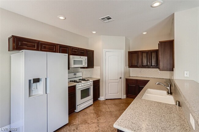 Photo - 5091 Moose Falls Dr