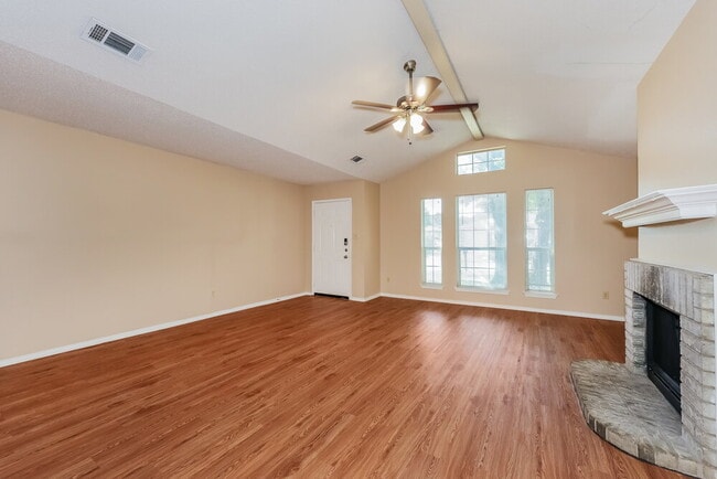 Photo - 1125 Hidden Creek Dr