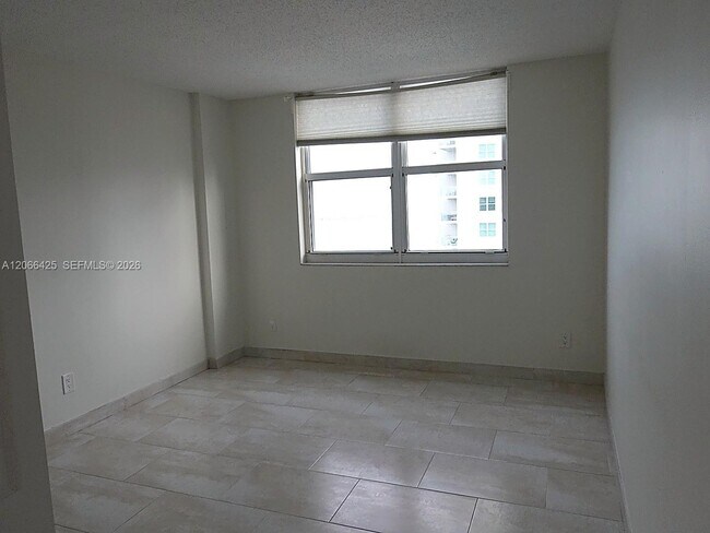Photo - 770 Claughton Island Dr Unit 1914