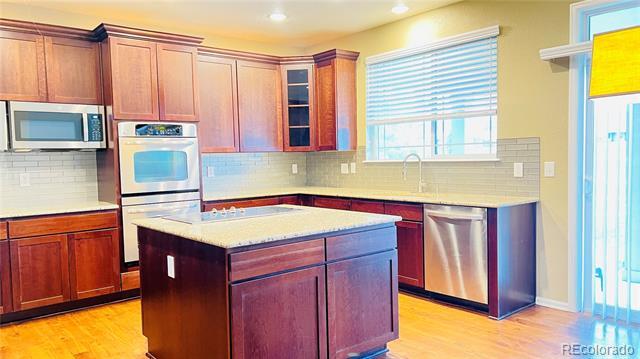 Photo - 1669 S de Gaulle Way
