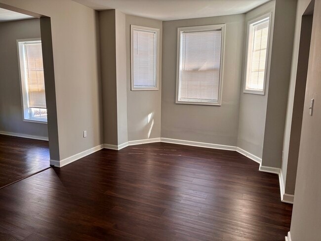 Photo - 620 Oneida St