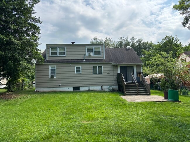 Photo - 438 Ewingville Rd