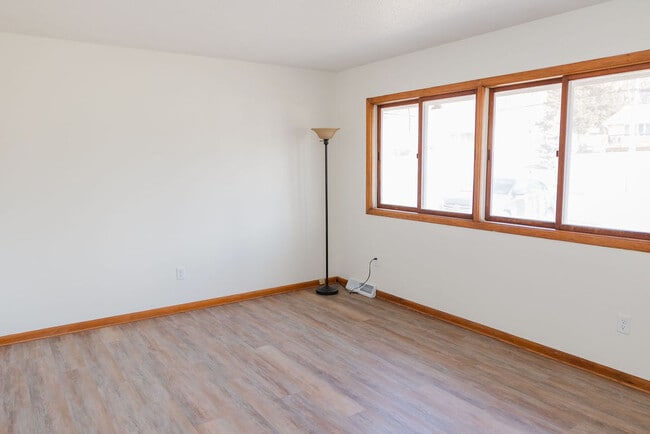 Photo - 417 Watrous Ave