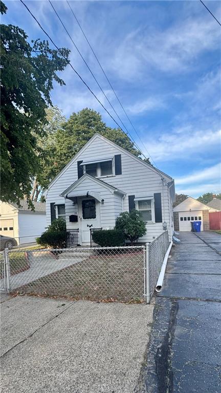 39 Hillview Ave