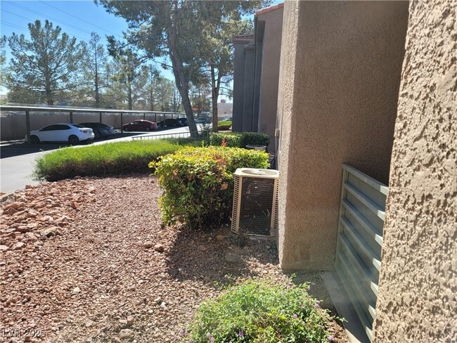 Photo - 2121 Blue Breeze Dr Unit 102