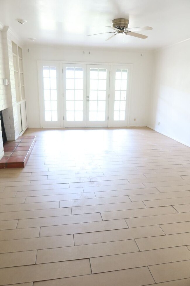 Photo - 10601 Park View Cir