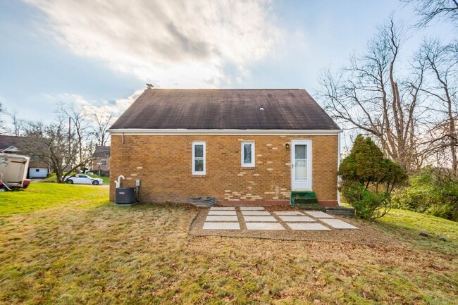 Photo - READY FOR JULY 1ST! Don't miss this UPDATED 3-bedroom!