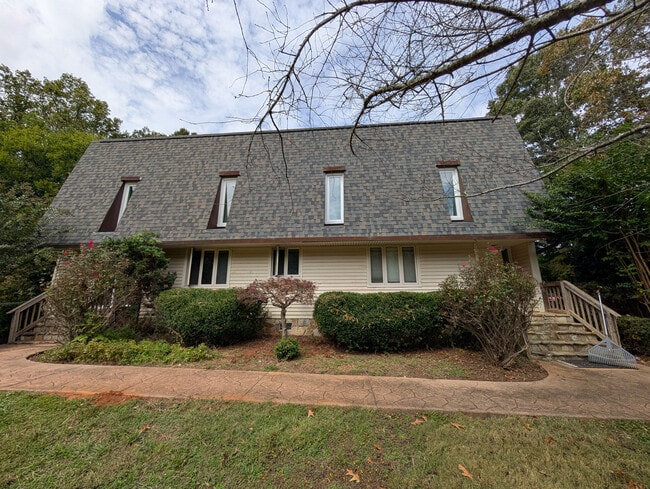 Photo - Room in House on Ranson Rd