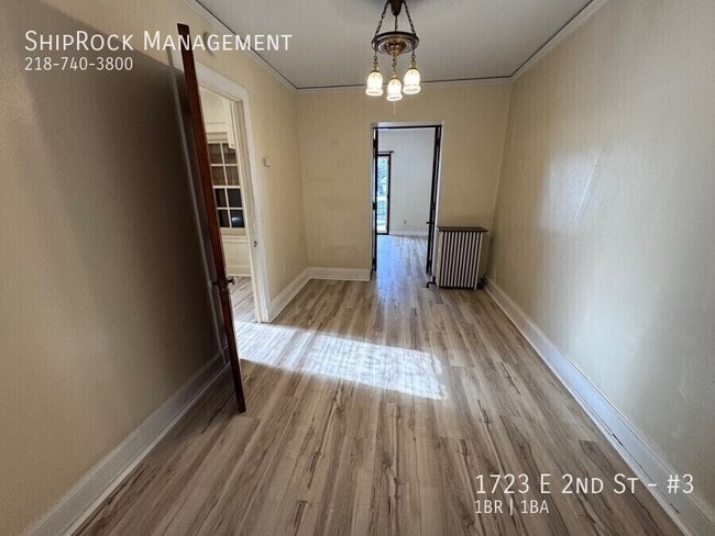Photo - 1723 E 2nd St Unidad #3