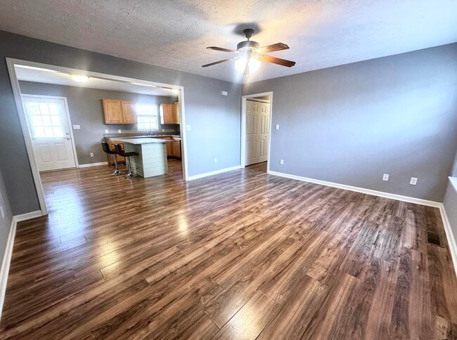 377 Kenlee Cir