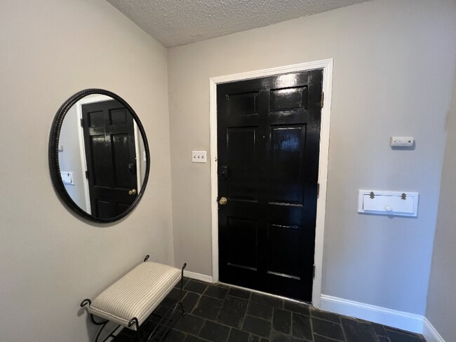 Photo - 435 N Highland St