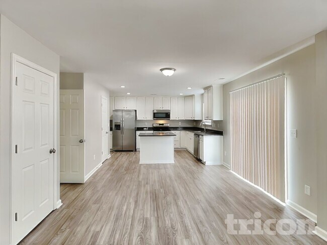 Photo - 2208 Ballingarry Dr