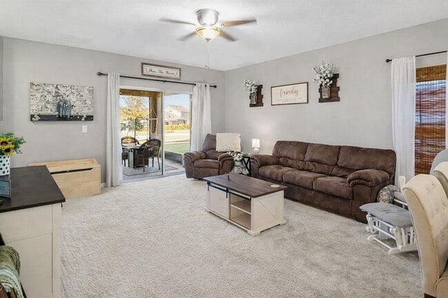 Photo - 9760 Kinmore Dr