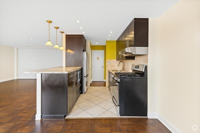 Building Photo - 6010 JFK Blvd E Unit 24 Rental