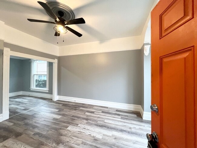 Photo - belmont31 Unit 2