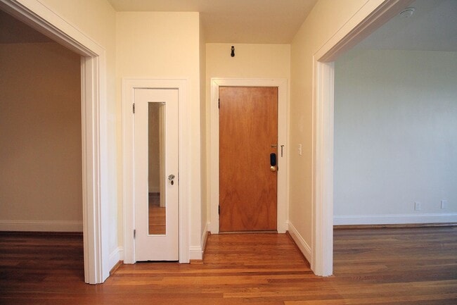 Photo - 1928 SW Laurel St Unidad 8