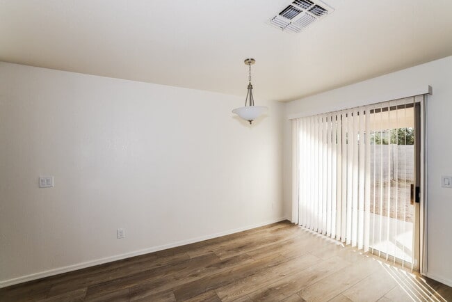 Photo - 11841 W Wethersfield Rd