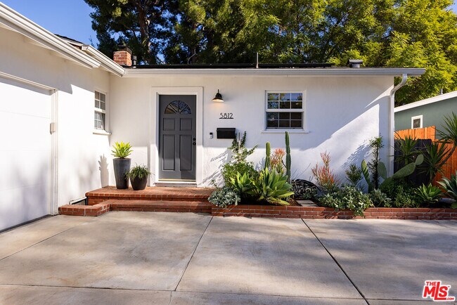 Photo - 5812 Bevis Ave