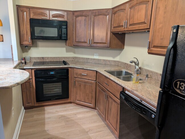 Kitchen - 1625 Larimer St Unit 2406