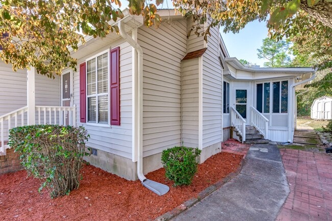 Photo - Delightful 3-bedroom, 2-bathroom home loca...