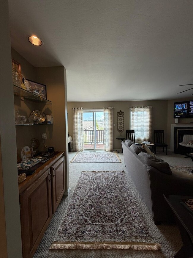 Photo - 3 bedroom 2.5 bath townhome located in the Windwood Village