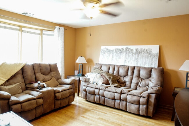 Photo - 4369 N Elston Ave