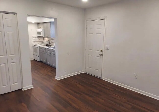 Photo - 824 Valencia Ave