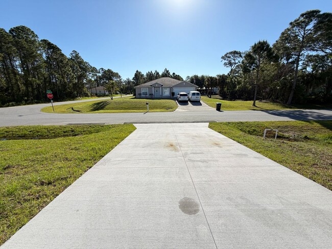 Photo - 2810 Felda Ave