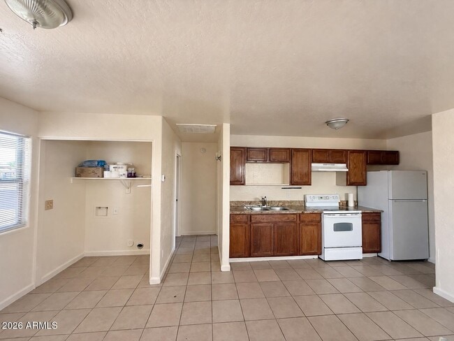 1212 S 11th Ave
