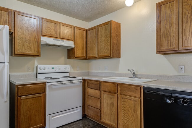 Greenwood Apartments A