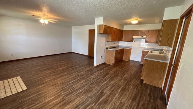 Photo - 3 Bed 2 Bath in OKC!
