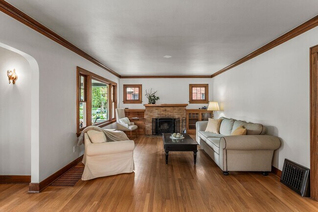 Photo - ***MOVE IN SPECIAL $250.00 OFF 1ST FULL MO...