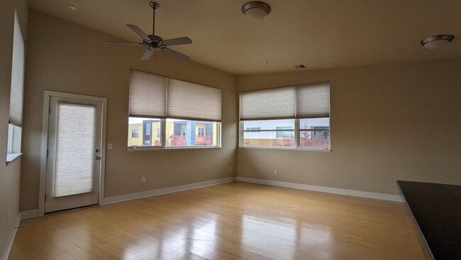 Photo - 2020 Ionosphere St Unit 16